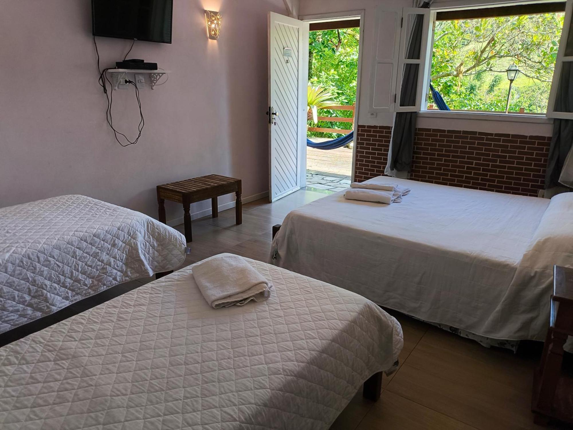 Flats Com Deque, Cozinha E Churrasqueira Conservatória Eksteriør bilde